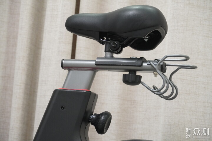 野小兽动感单车V5，在家锻炼也能有更好的效果_新浪众测