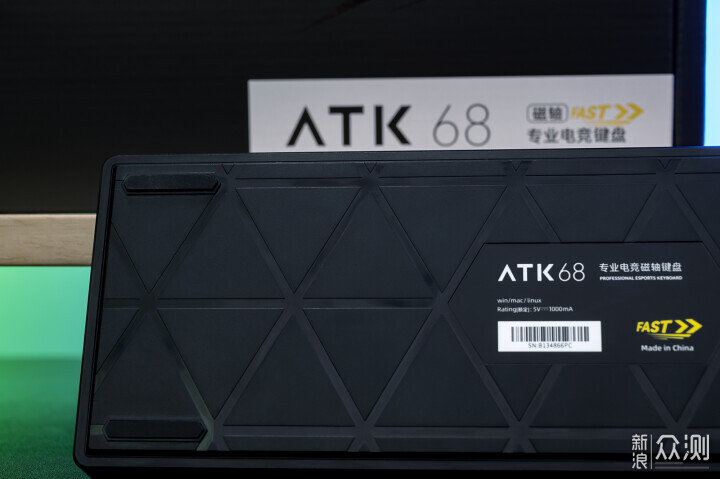 打瓦轴新品，瑞翼鲨红磁轴，艾泰克ATK68键盘_新浪众测