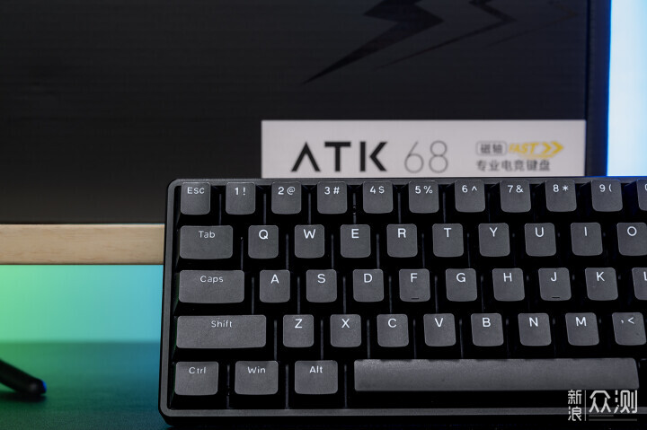 打瓦轴新品，瑞翼鲨红磁轴，艾泰克ATK68键盘_新浪众测