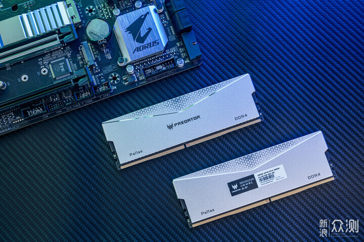 职业摄影师聊宏碁掠夺者Pallas凌霜 DDR4 3600_新浪众测