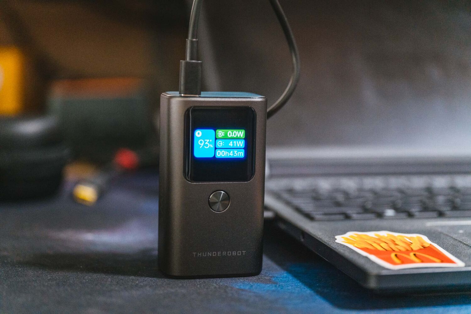 55W高功率充电宝，解决外出使用电脑电量焦虑